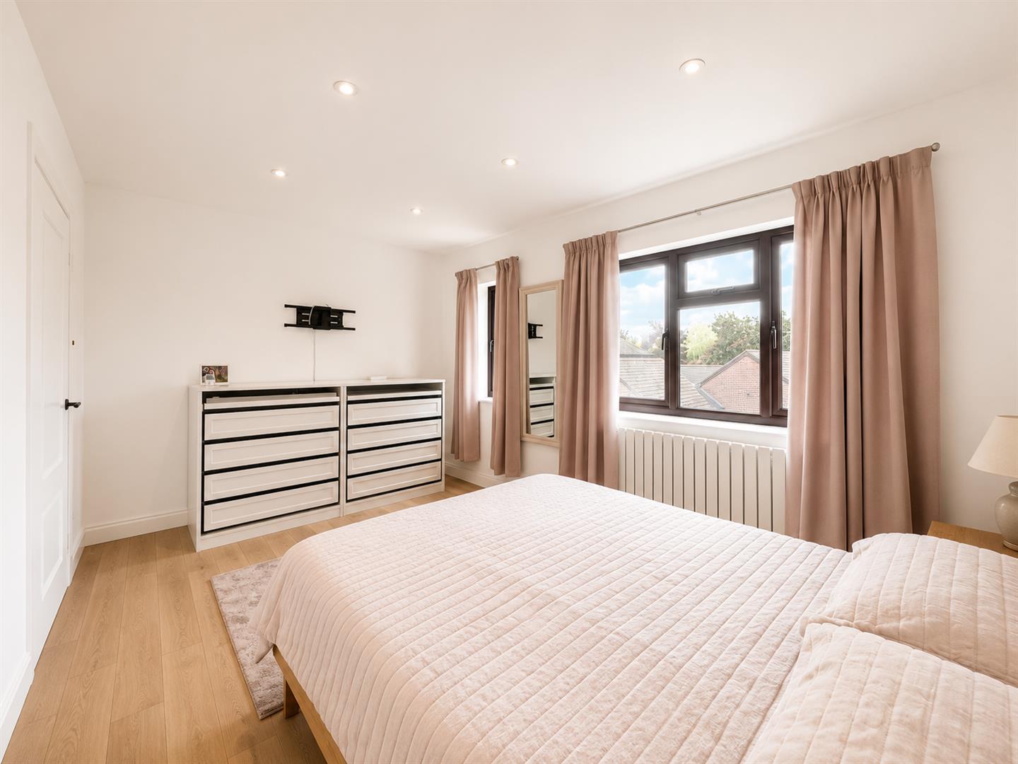 Pearse Grove, Walton Park, Milton Keynes